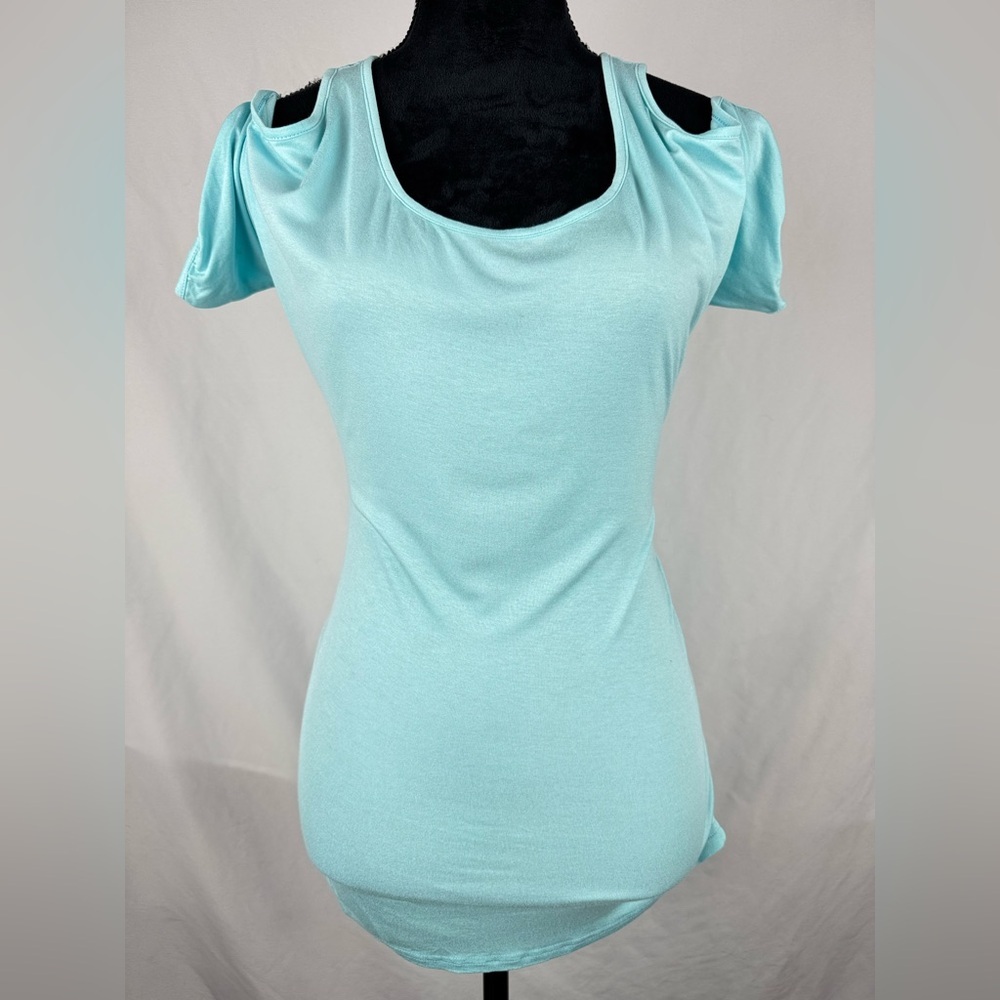 NWT Miselom Peek A Boo Short Sleeve Top